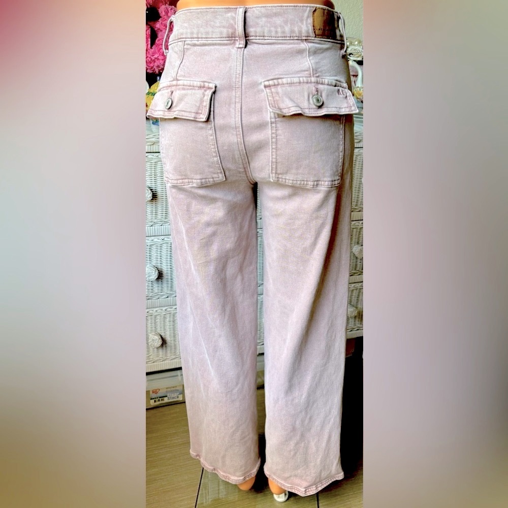 American Eagle Outfitters Wide Leg Jeans Stretchy Cotton in Pale Violet Size 0